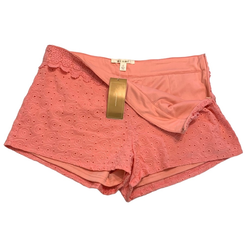 MIAMI by Francesca’s Crotchet Eyelet Shorts Sz L